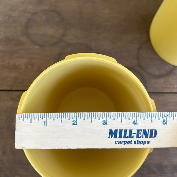 Tupperware Servalier Nesting Canister Set~Harvest Gold~ Set of 3 With Lids - Picture 7 of 10